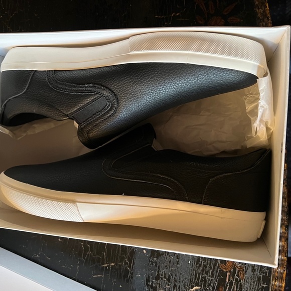 VINCE Fairfax NEW (in the box) Size 11.5 main image 4